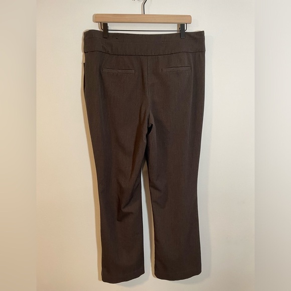 Maurice’s Pants Stretch Waist Straight Leg Brown Size 16 Reg Slacks Office Work - Picture 5 of 9